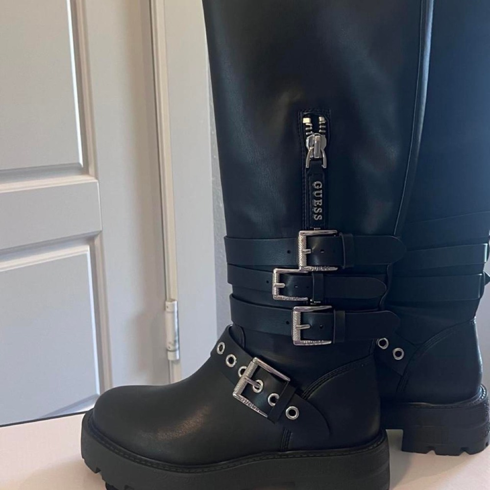 guess boots 5.5